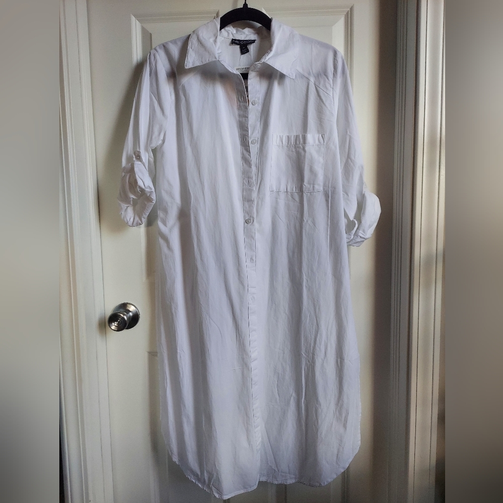 Discovery white dress shirt
